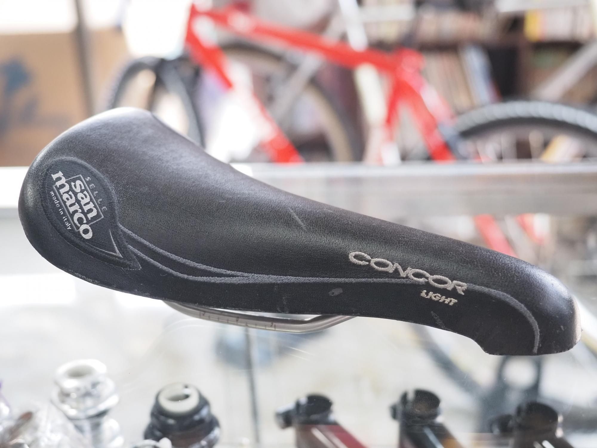 <img class='new_mark_img1' src='https://img.shop-pro.jp/img/new/icons14.gif' style='border:none;display:inline;margin:0px;padding:0px;width:auto;' />SELLE SAN MARCO CONCOR LIGHT