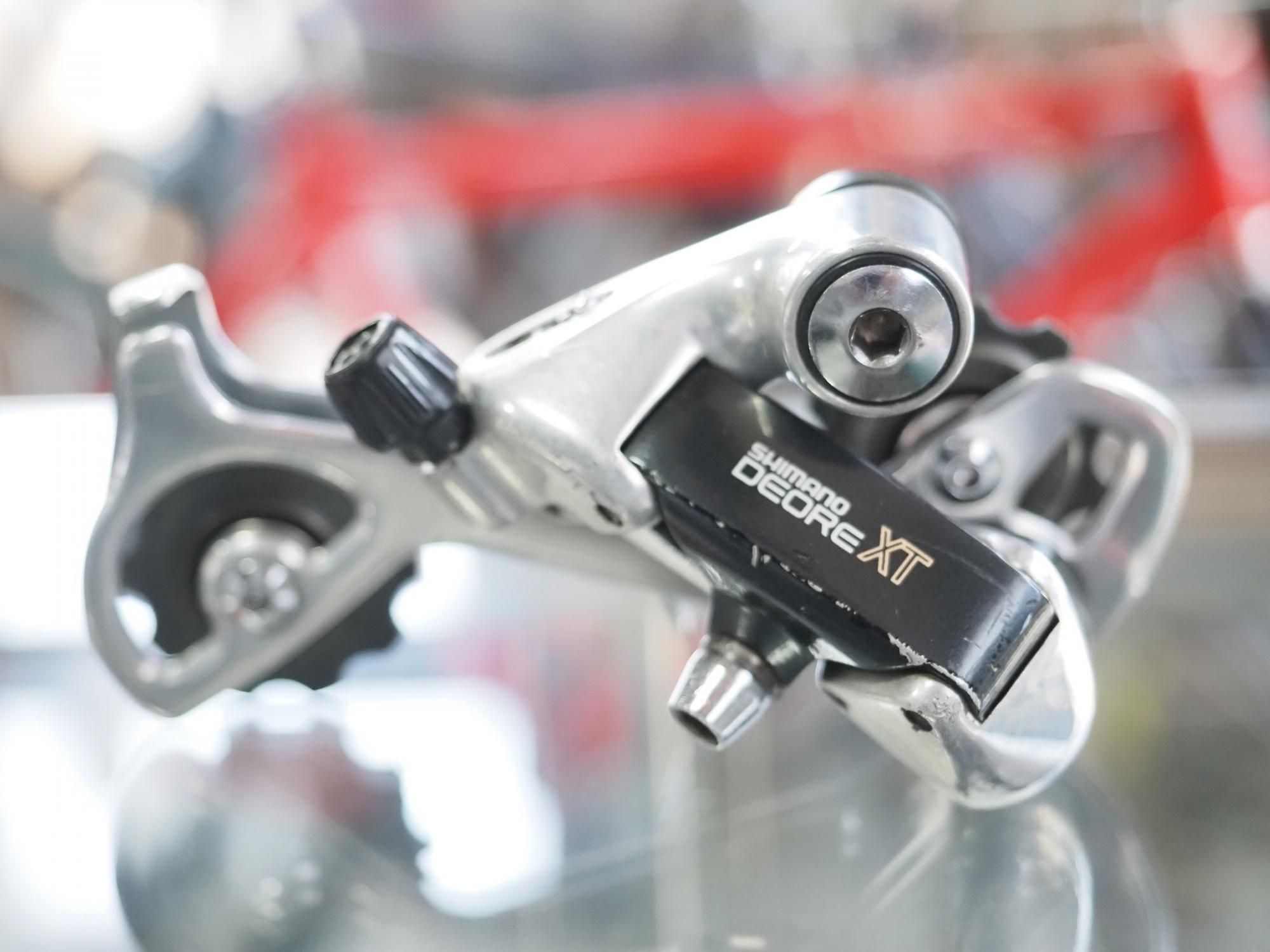 <img class='new_mark_img1' src='https://img.shop-pro.jp/img/new/icons14.gif' style='border:none;display:inline;margin:0px;padding:0px;width:auto;' />SHIMANO DEORE XT RD-M735 SGS