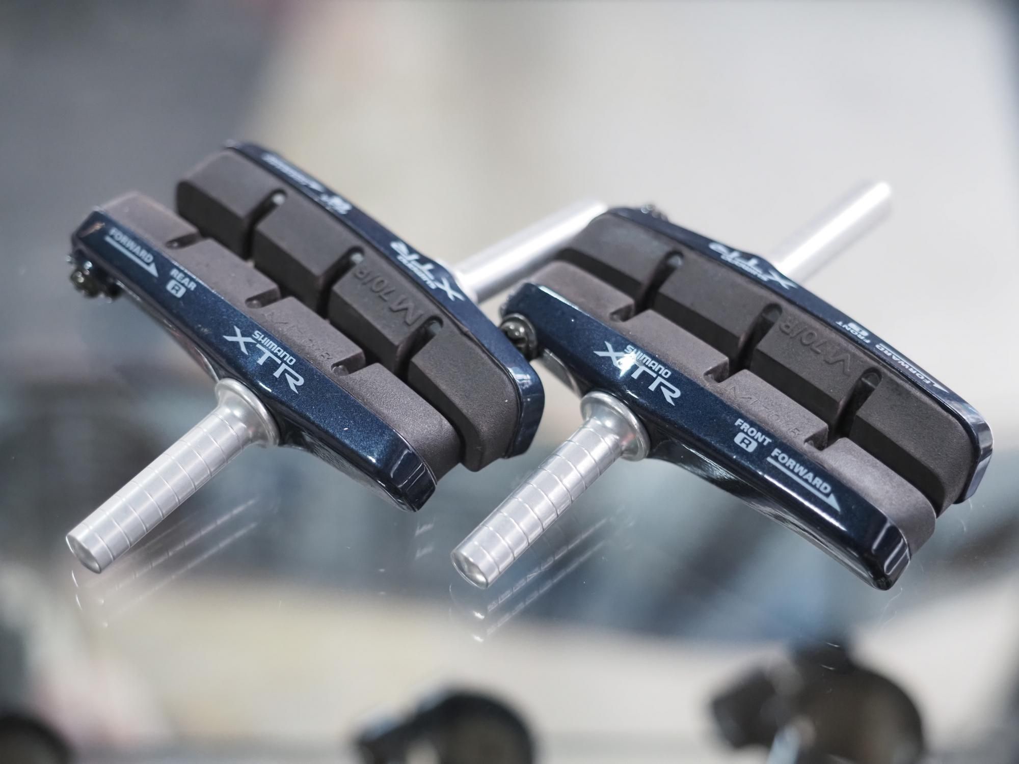 <img class='new_mark_img1' src='https://img.shop-pro.jp/img/new/icons14.gif' style='border:none;display:inline;margin:0px;padding:0px;width:auto;' />SHIMANO XTR M900 ȥå֥졼塼