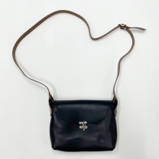 եʥɥ쥶 ۥ꥾󥿥åݡ Хå FERNAND LEATHER Horizontal Latch Pouch M ڥ֥å