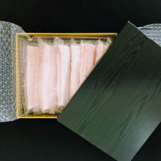 【贈答用】長崎県産養殖本マグロ・赤身・中トロ・大トロの三種セット（1kg）