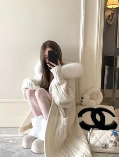 white far long knit