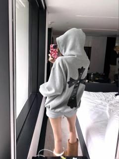 d.i.a.♡千鳥柄スカル 肩あき 背中あきパーカー 肩あきパーカー 2色 - ワンホンファッション・中国レディース