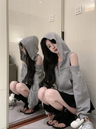 d.i.a.♡千鳥柄スカル 肩あき 背中あきパーカー AKRAPOVIC 4550255886295 Corpo シリーズ ジップアップパーカー