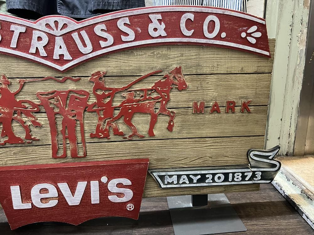 Levi's ストアディスプレイ サイン/リーバイス 大型 看板 Levi's ストアディスプレイ サイン/リーバイス 大型 看板