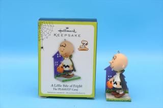 Hallmark Halloween Ornament Peanuts A Little Bite of Fright/ݥ꡼֥饦 ʥ