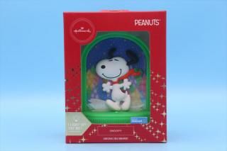 Hallmark Peanuts Snoopy Lights Up Christmas Tree Ornament